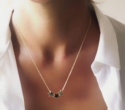 collier avec petite etoile